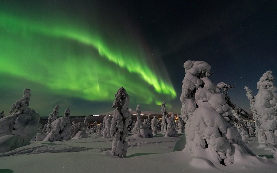 Laponia Finlandesa. Esquí de fondo y auroras boreales. Akaslompolo-Ylläs
