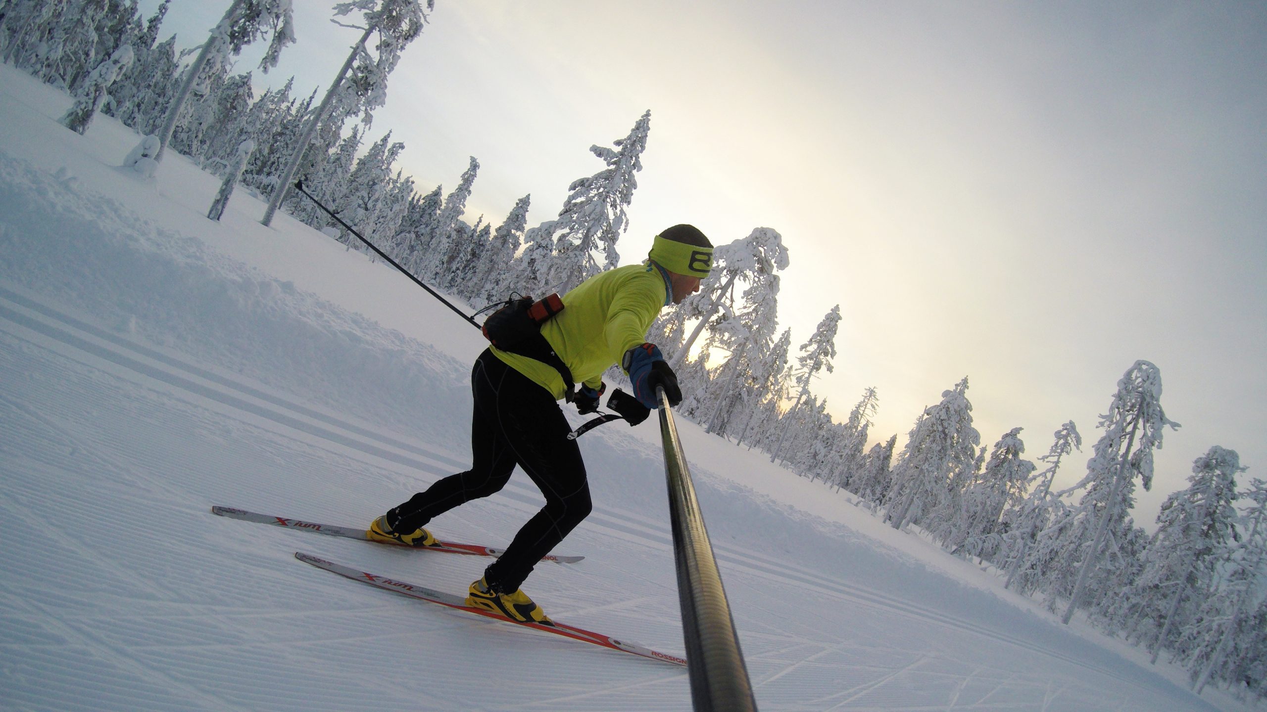 Auroras Boreales y esquí de fondo en Finlandia. Saariselka, Laponia Finlandesa
