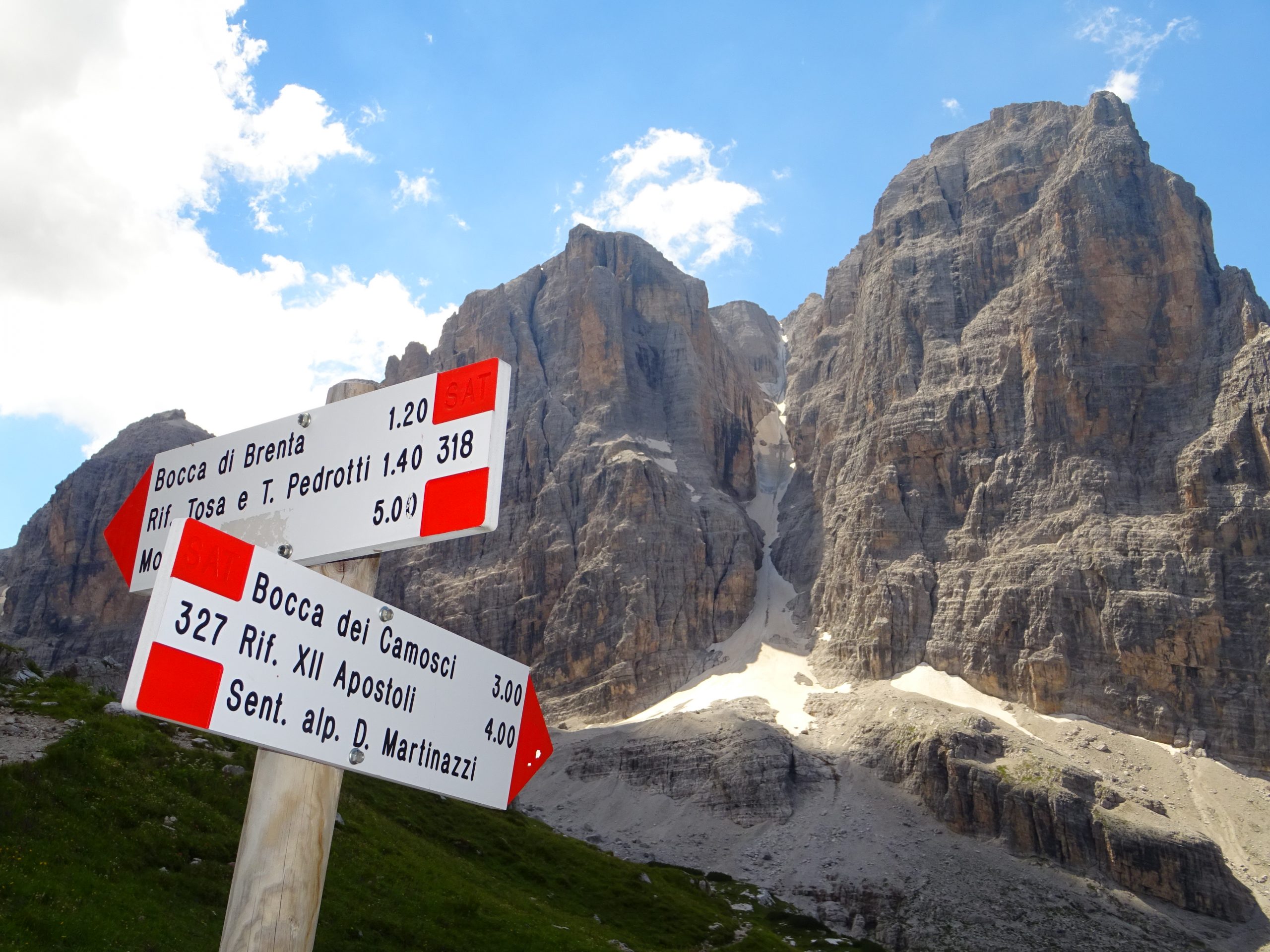 Trekking en las Dolomitas de Brenta y Adamello