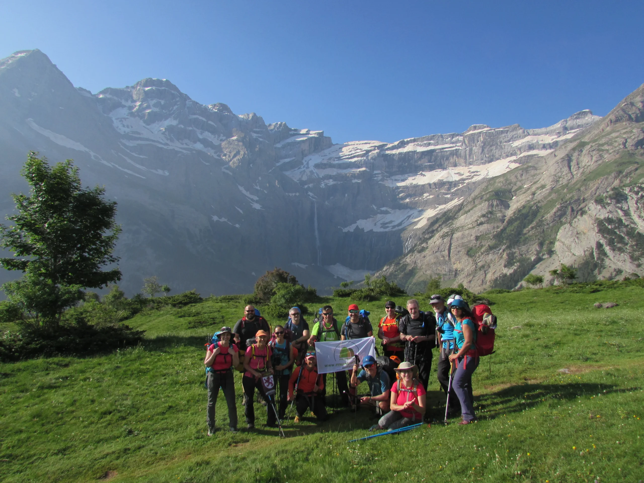 Senderismo en Parque Nacional de los Pirineos. Pirineo francés