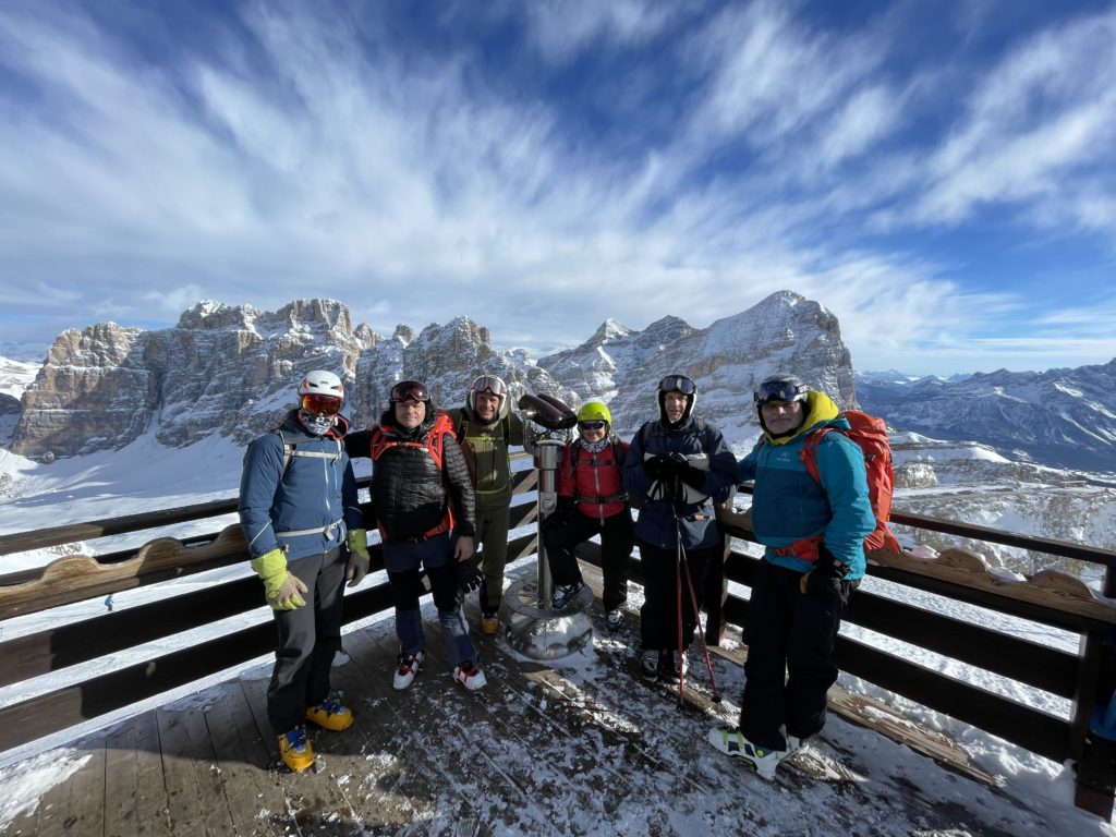 Vicente en un Ski Safari en Dolomitas