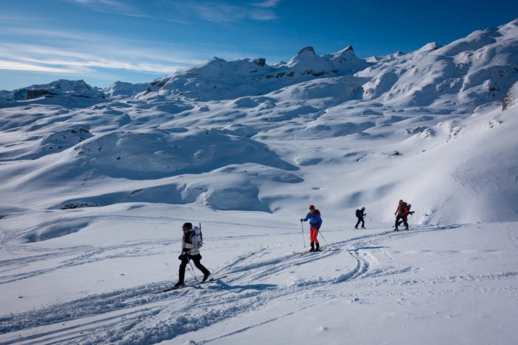 Progresando en un curso de esquí de montaña en el Valle del Tena